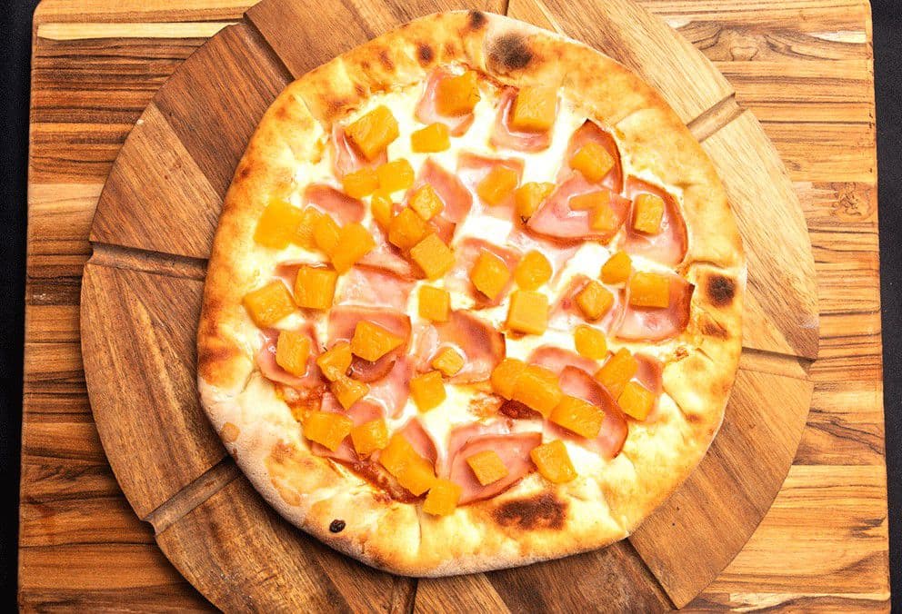 3 Pizzas Personales (20 cms - 4 Porciones / cu)