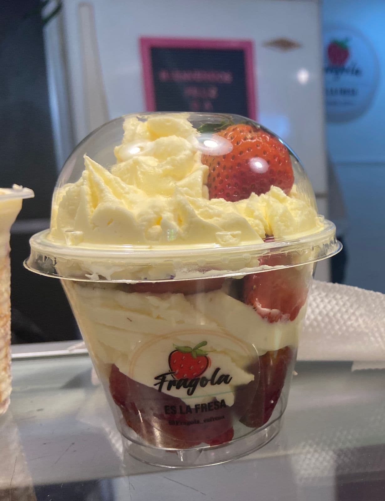 Fresas con Crema 9 oz