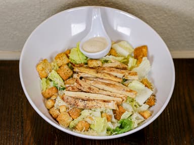 Ensalada César con Pollo