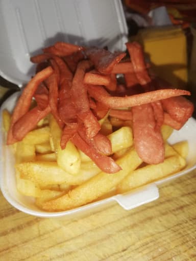 Papas Fritas Salchipapas