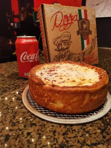 Deep Dish  Chica Tradicional