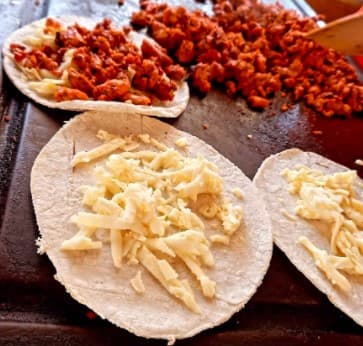 Tacos Maldonado + Torta de la Casa