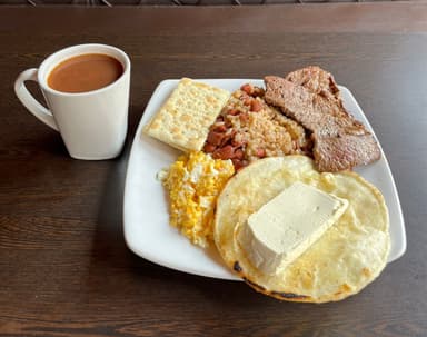 Desayuno completo de cerdo