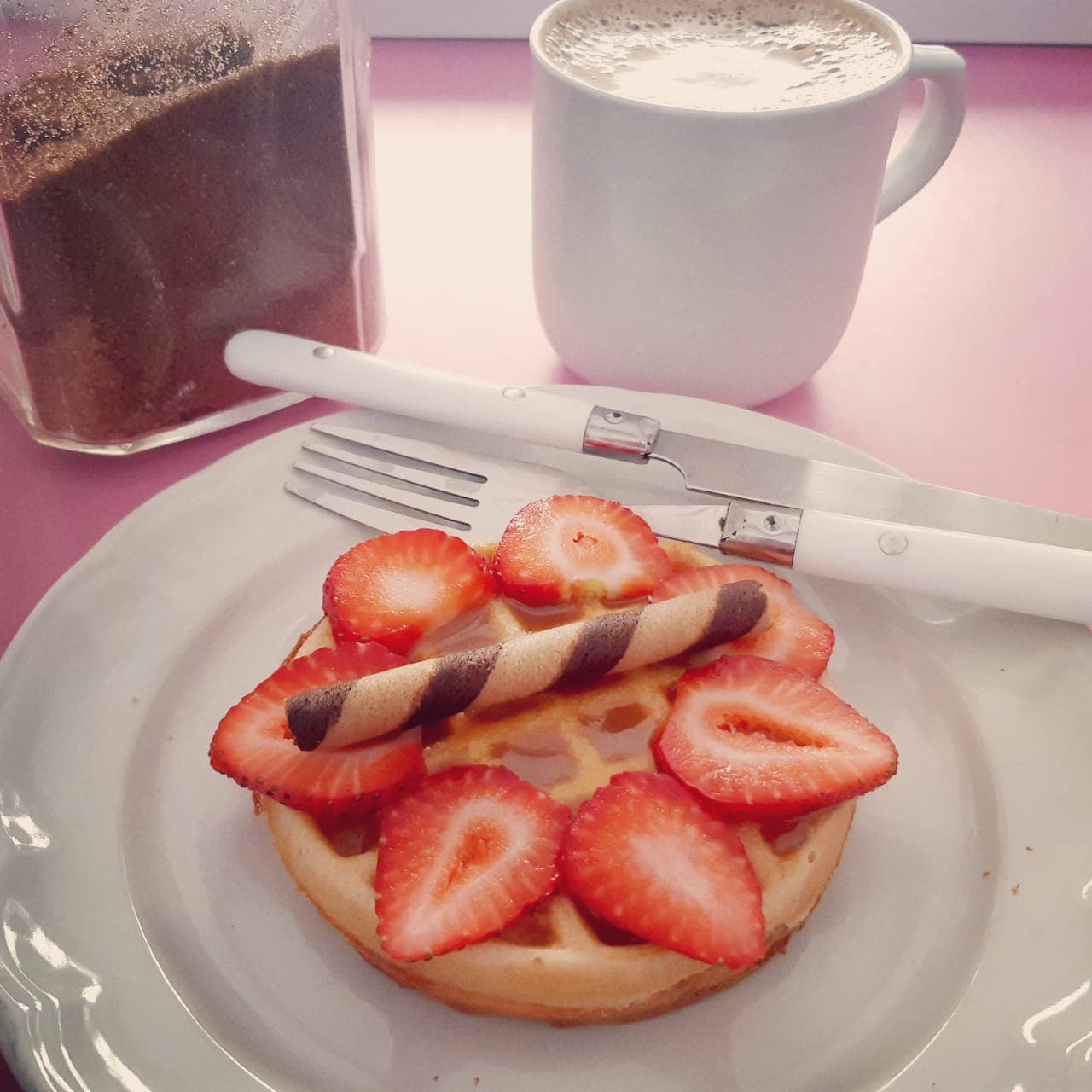 WAFFLE CLASIC+ CAPUCHINO