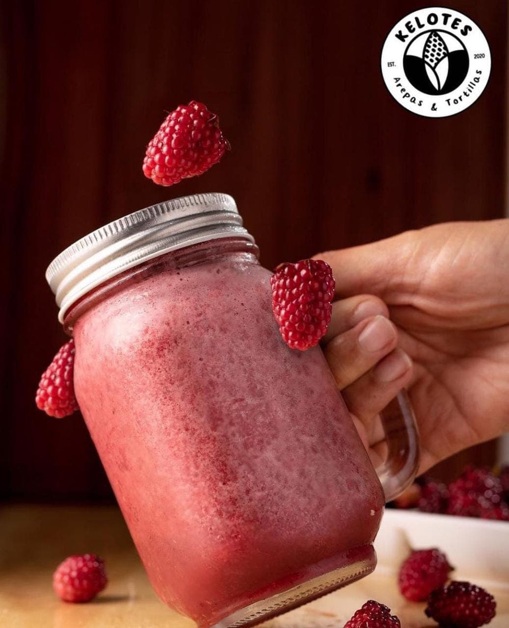 Jugos Naturales en Leche