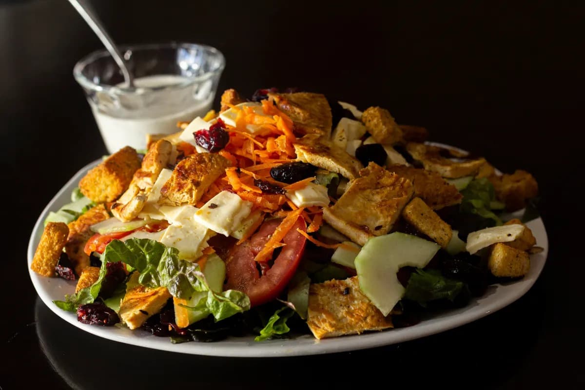 Combo Ensalada + Molletes