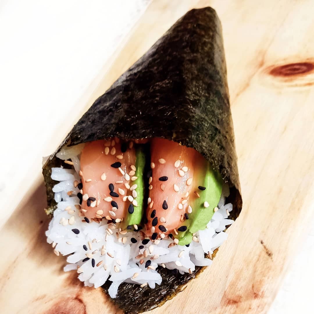 Temaki sake