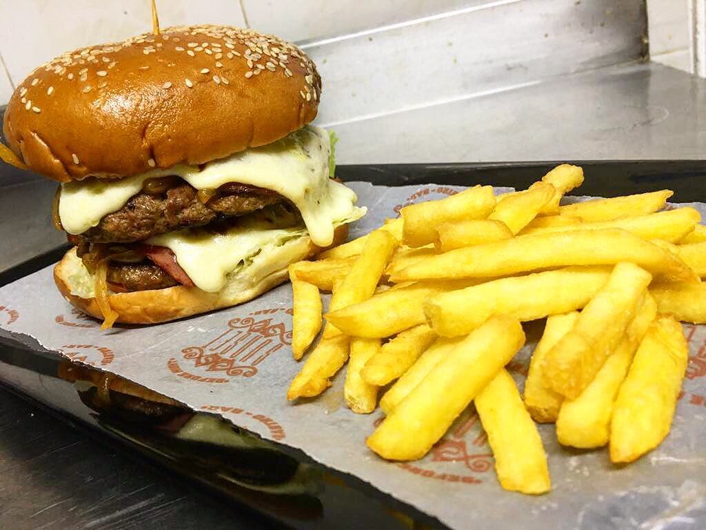 Combo-2 x 1 Hamburguesa Sencilla