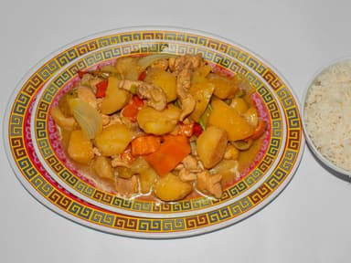 Papas Curry Con Pollo