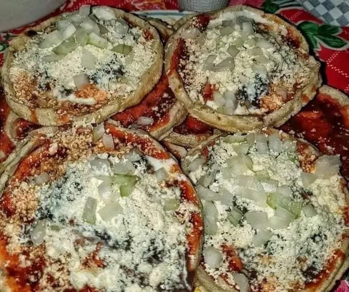 Picadita con Guisado 1 Pieza