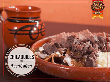 Chilaquiles con Arrachera Verdes