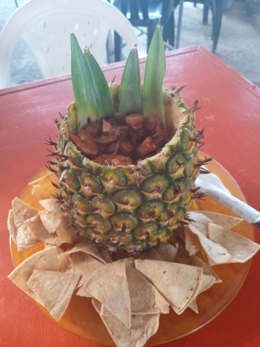 Piña de Mariscos