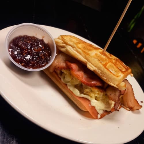 Sándwich Waffle Brown