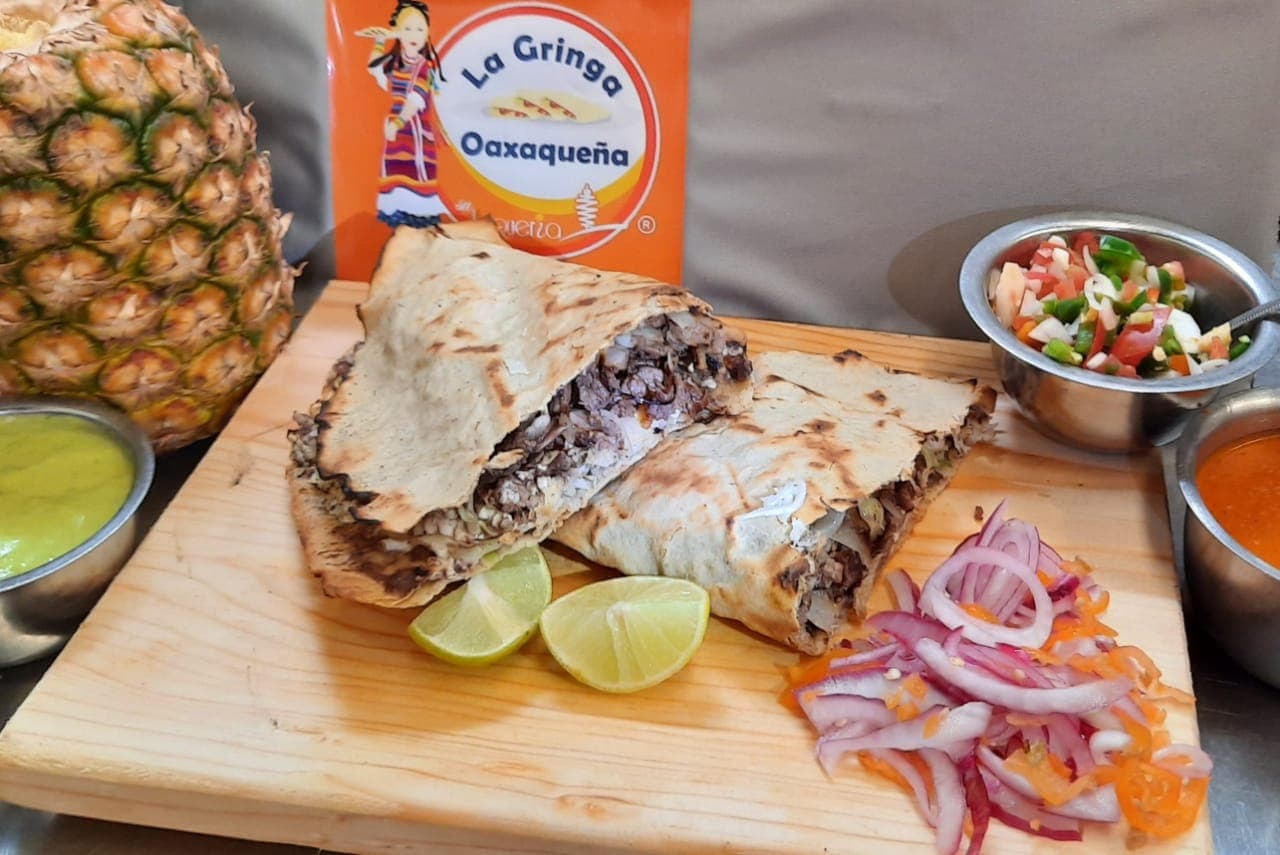 Tlayuda de Bistec
