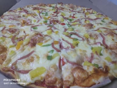 PIZZA HAWAIANA