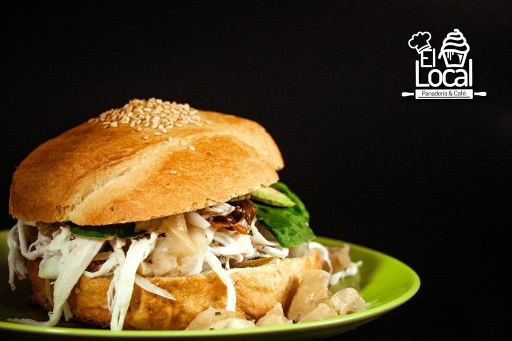 Cemita de Pollo al Orégano °