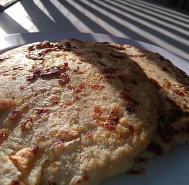 Tortilla Grande Alineada con Queso
