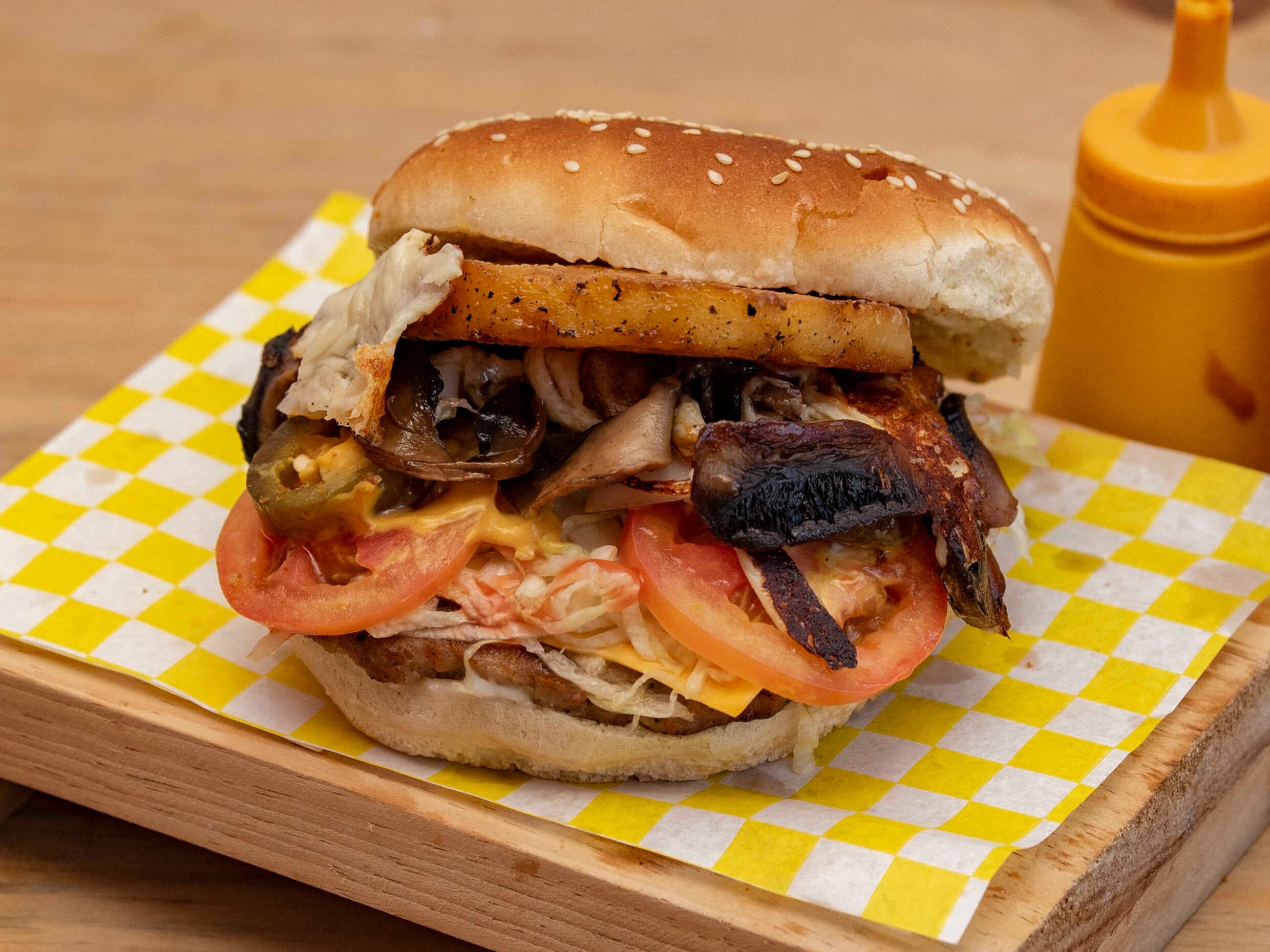 hamburguesa deluxe