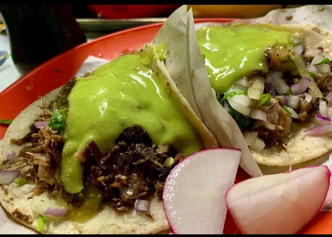 Combo 2 tacos + Agua fresca 1/2 Lt