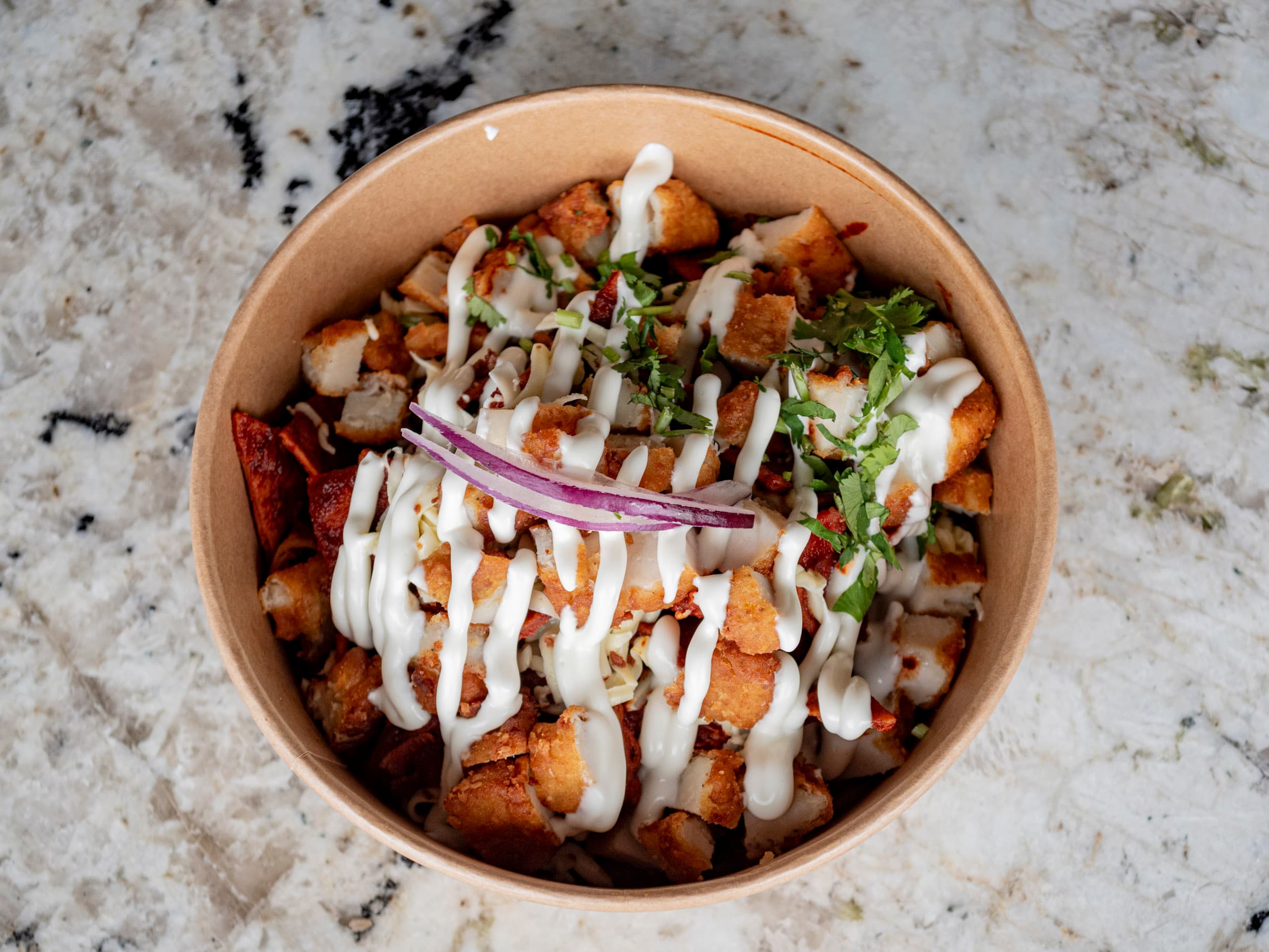 CHILAQUILES CON POLLO-ROJOS