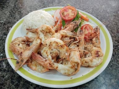 Camarones al Ajillo