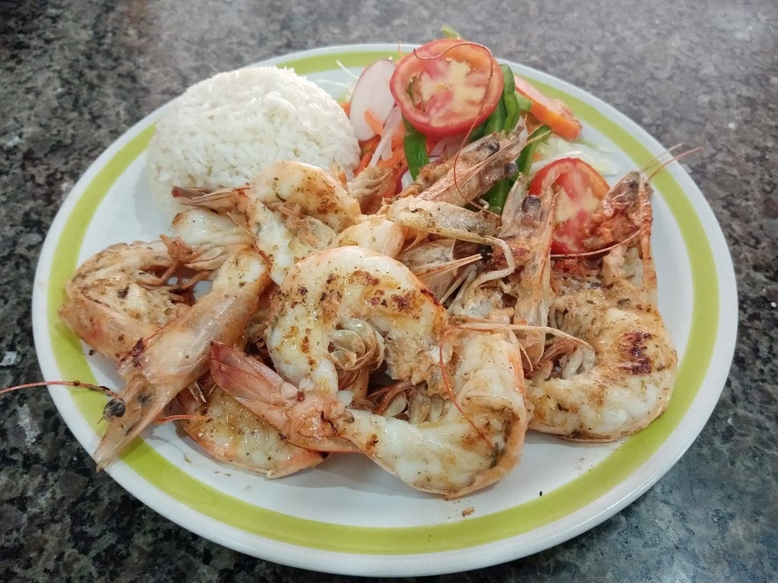Camarones al Ajillo