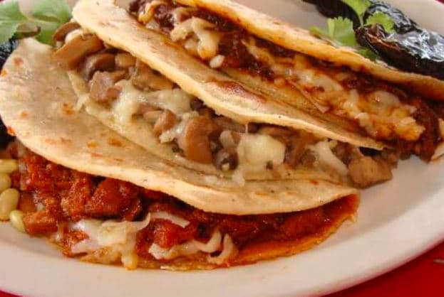 Combo-2 Quesadillas + Refresco