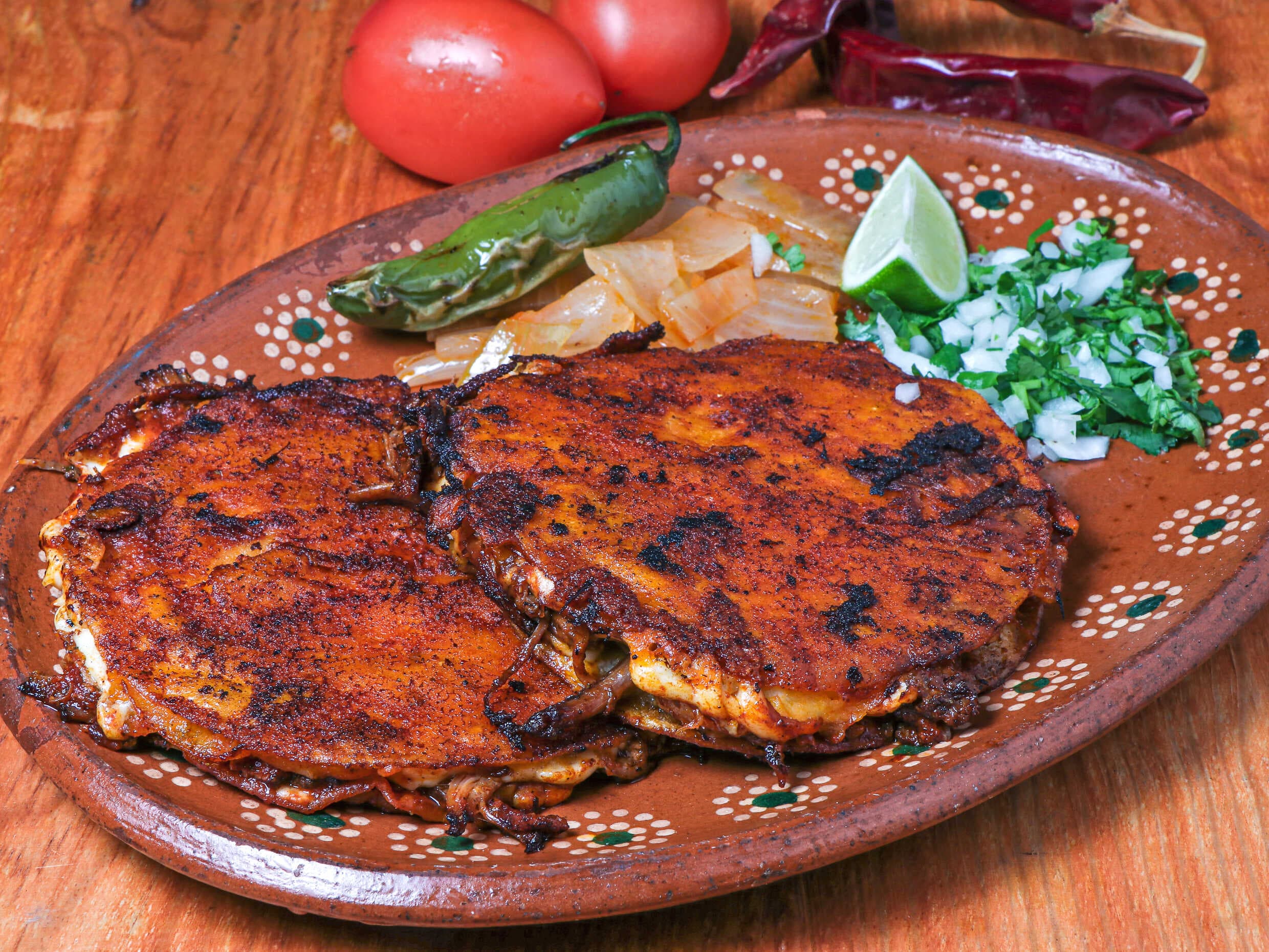 Quesadilla de birria de Maiz Tortilla Taquera