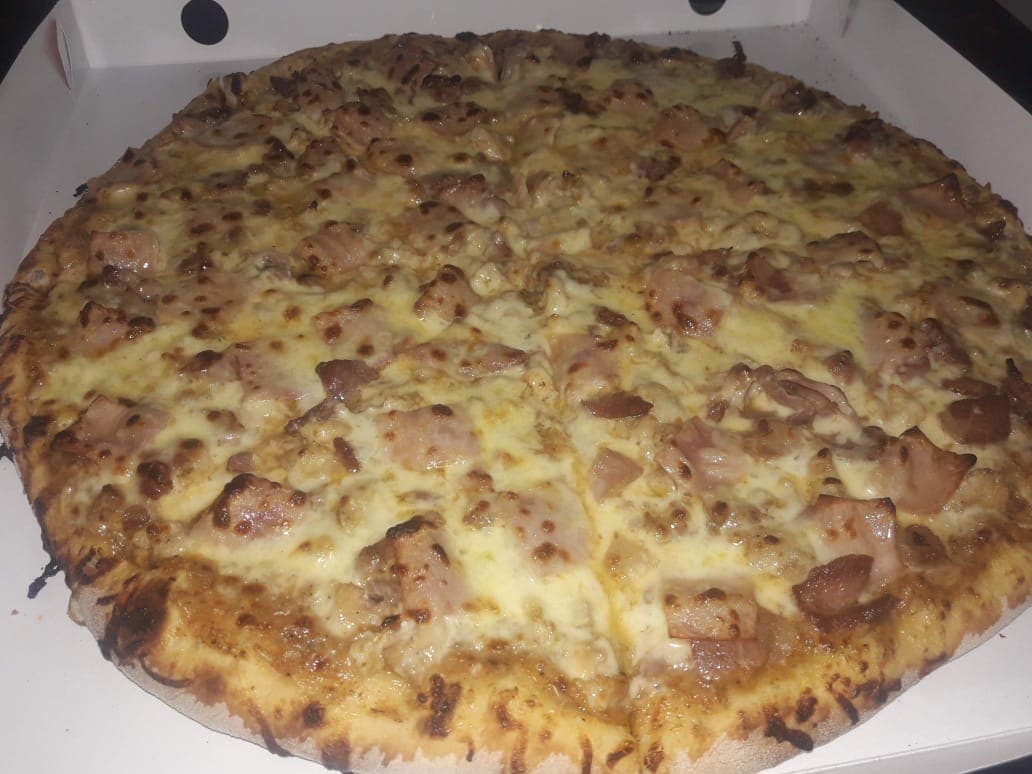 Pizza Doble Especial Mediana Jamón Tocineta