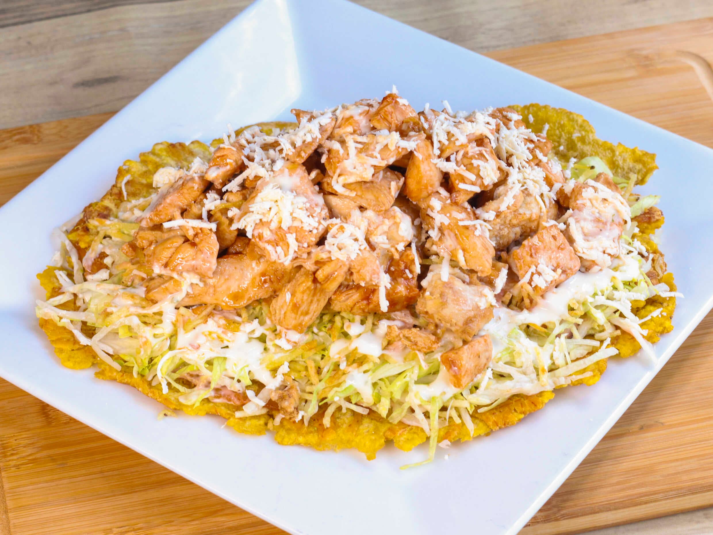 Patacón de Pollo