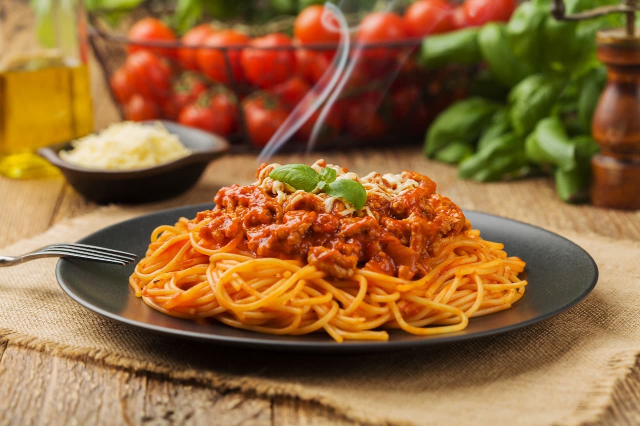 PASTA A LA BOLOGNESA