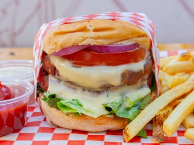 Hamburguesa clásica doble con queso
