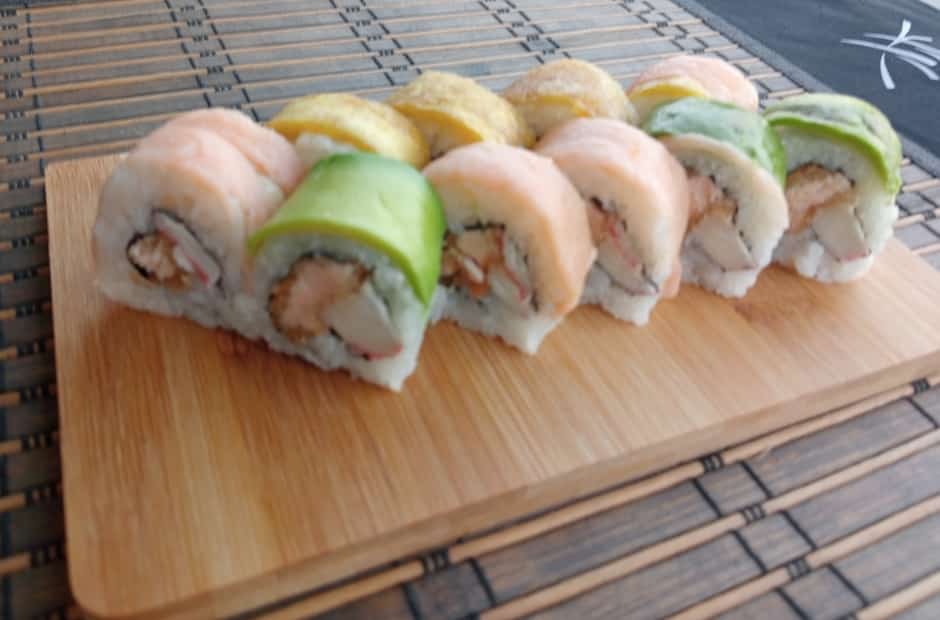 Rainbow Roll 10 Bocados