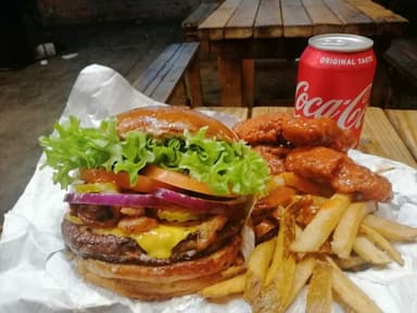 Pinche combo 🍔 BURGER