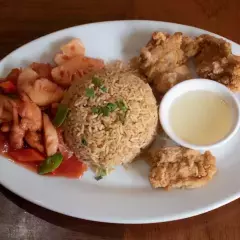 Chicharrón de Pollo / Chijaukay con verduras