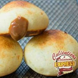 Almojábanas Rellenas (Escoge sabor)