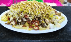 Salchipapa de Butifarra