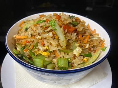 Entero de arroz Yakimeshi Económico