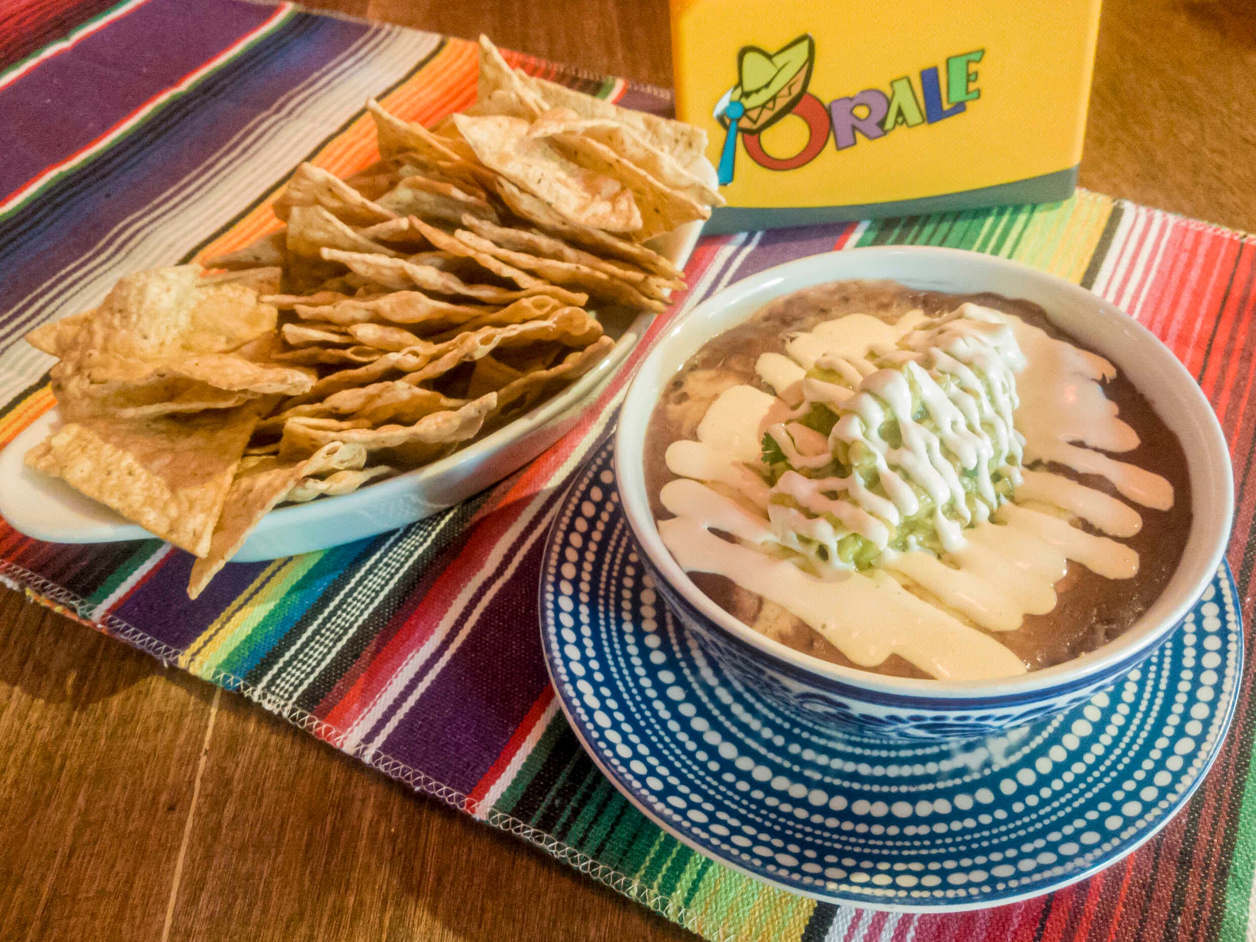 Mostacho Nachos