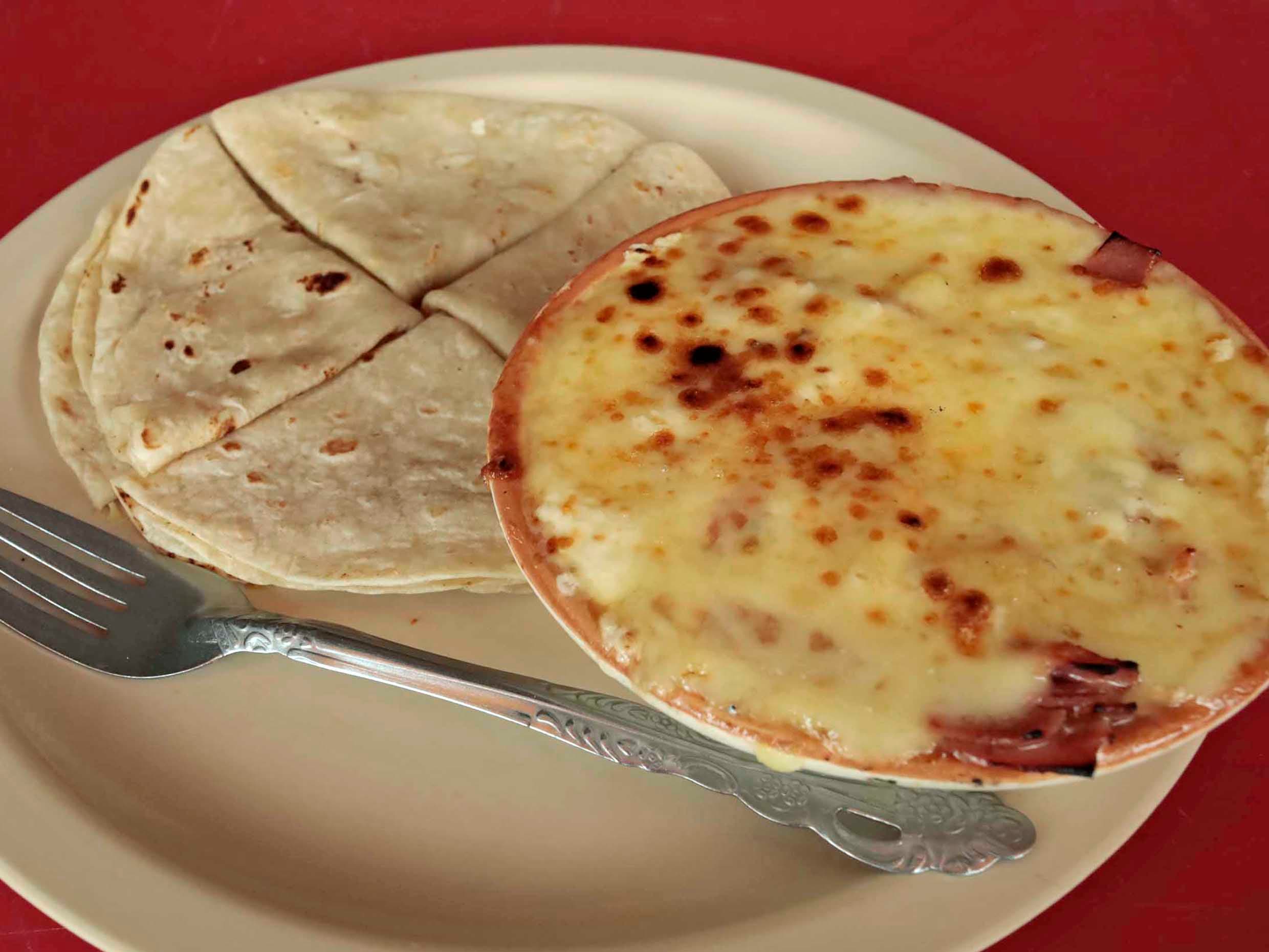 Quesadilla Burrita