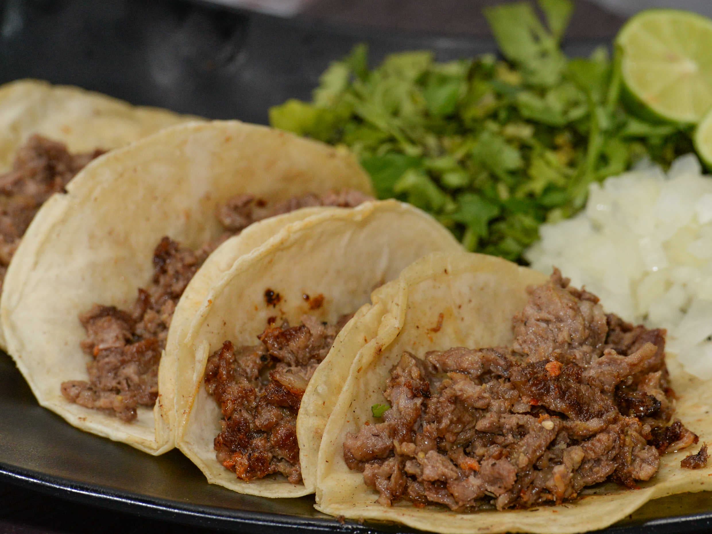 Orden Tacos de Carne Asada.