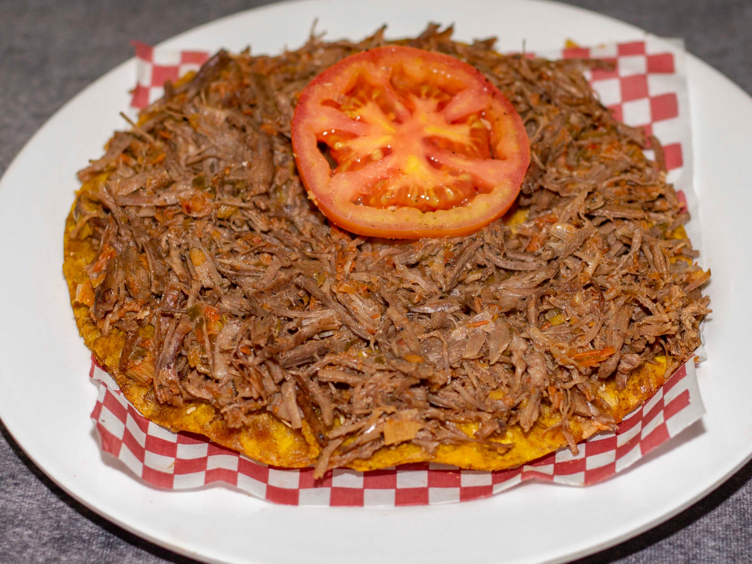 Tostada con Carne