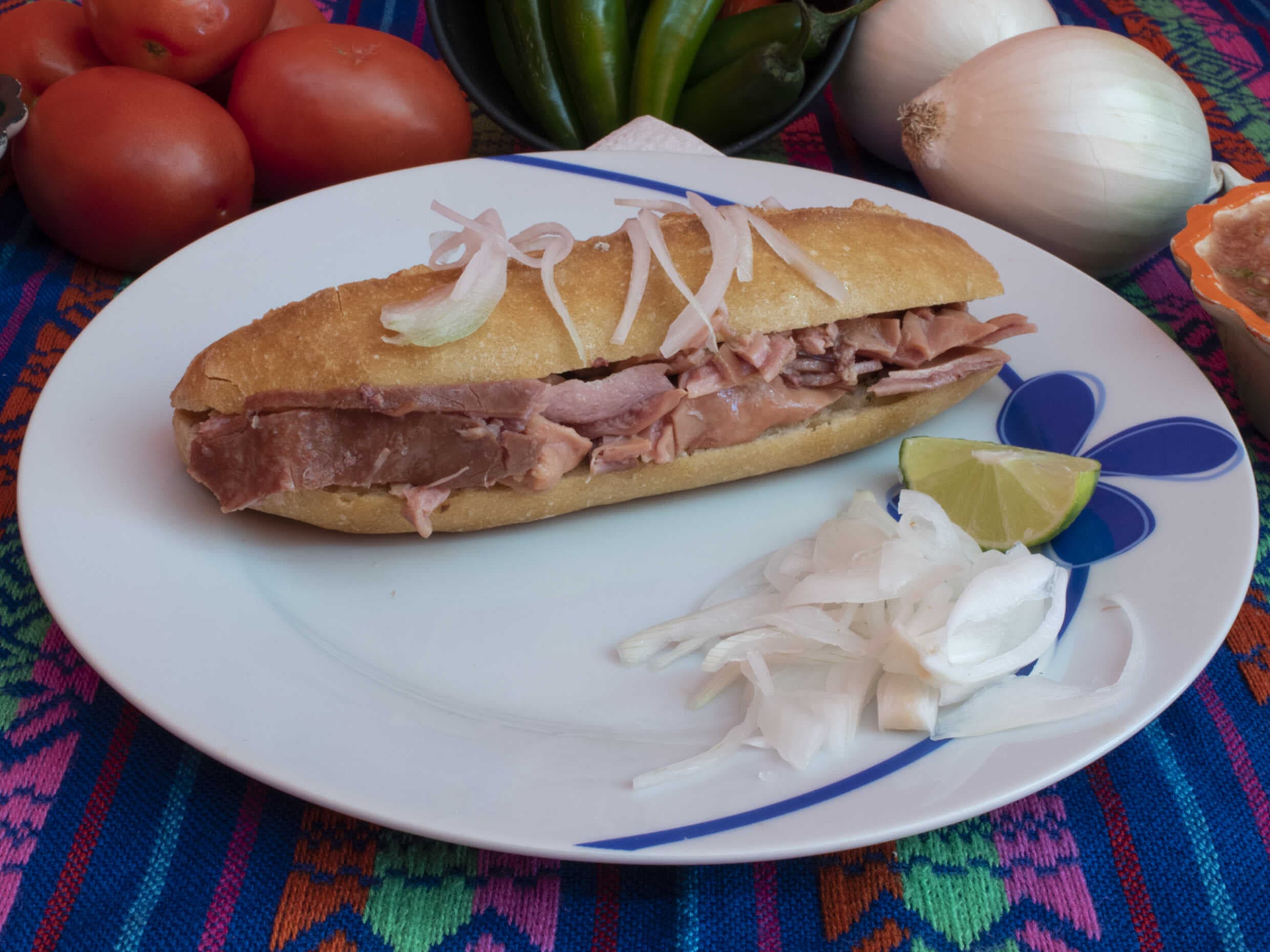 Torta Ahogada de Buche