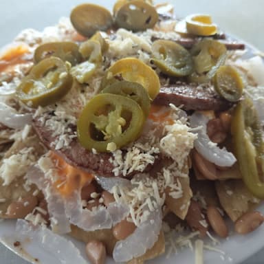Nachos con Arrachera