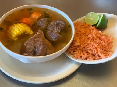 Caldo de Res