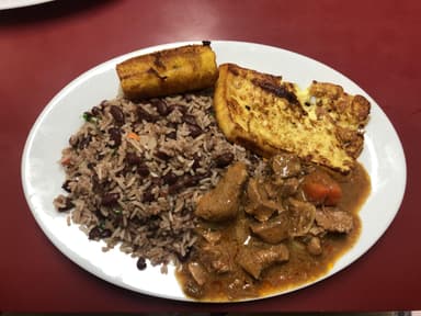 Pinto con Carne en Salsa