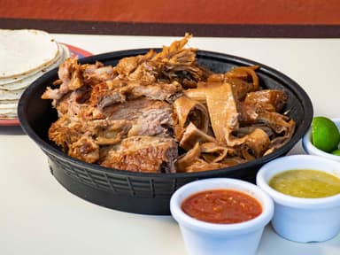 1 KILO DE CARNITAS