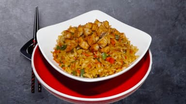 Yakimeshi con Pollo