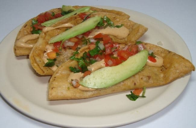 QUESADILLAS DE CAZÓN (3 PZAS)