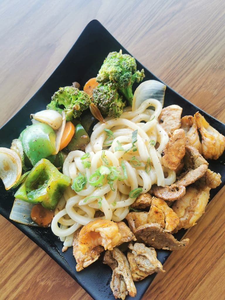 Pollo con Noodles